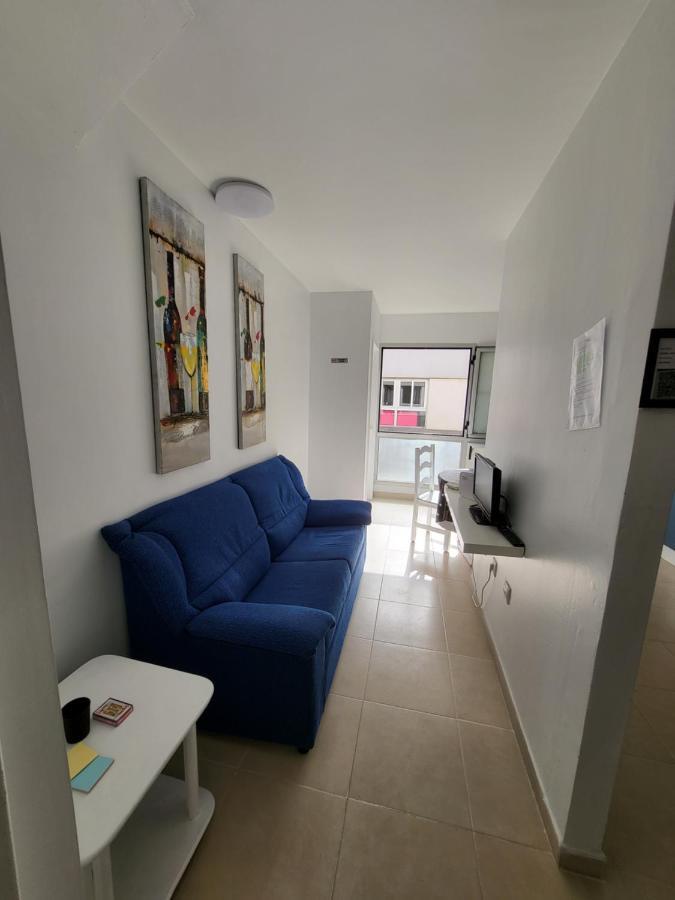 Homestay In A Shared In The Centre Of En Piso Compartido Corralejo